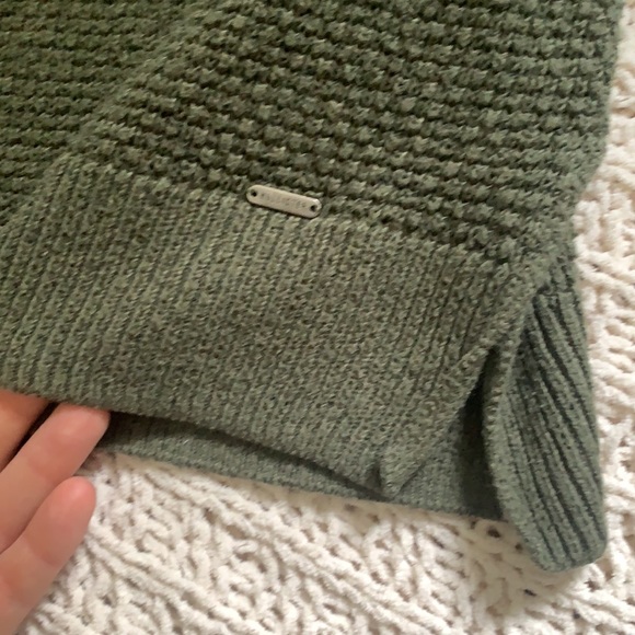 Hollister open shoulder turtle neck sweater - Picture 5 of 5